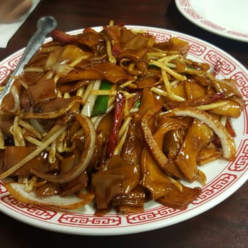 Rose Palace - Bbq pork chow fun - Chinese Near Me - Elk Grove, California Rose Palace - Bbq pork chow fun - Chinese Near Me - Elk Grove, California