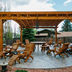 Ross Construction - Let Ross Construction help with your pergola, fence, deck, patio, pole barn, finishing a basement, remodeling, or building your dream home.