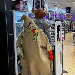 True Believers Gaming & Collectibles - The Greeter !