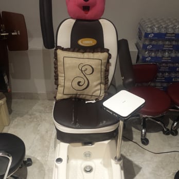 Mai Nail Spa - They have a little chair for little ones & even play movies for them while they get their nails done:) - Nail Salons Near Me - Phoenix, Arizona