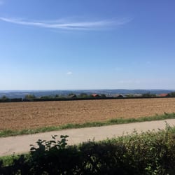 Zeus Griechische Spezialitäten - Aussicht vom Biergarten