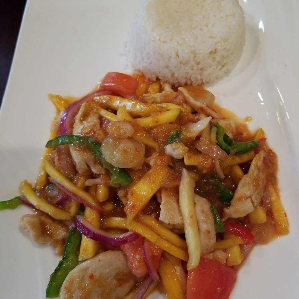 Thai Palace - Mango Chicken Lunch - Thai Near Me - Bloomfield, Connecticut Thai Palace - Mango Chicken Lunch - Thai Near Me - Bloomfield, Connecticut