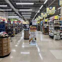 Hannaford Food and Drug - Hannaford Greenwich NY. Clean and well kept.
