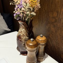 Two Fat Ladies at The Buttery - Table decor