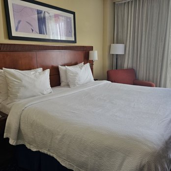 Courtyard by Marriott - King bed - Hotels Near Me - San Juan, Puerto Rico