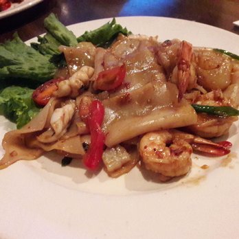 Pasa Thai - Seafood pad see ew - Thai Near Me - Mclean, Virginia