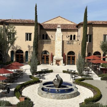 Allegretto Vineyard Resort - Resorts Near Me - Paso Robles, California