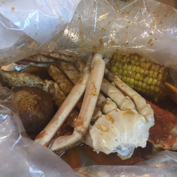 Ocean Crab - Snow Crab Legs 1 LB - Seafood Near Me - Chantilly, Virginia