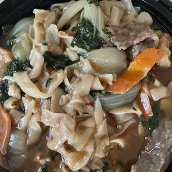 Full Moon House - House Combination Chow Fun, too mushy. - Chinese Near Me - Los Angeles, California Full Moon House - House Combination Chow Fun, too mushy. - Chinese Near Me - Los Angeles, California