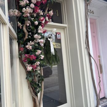 Coffee and Plants - Coffee & Tea Near Me - Studio City, California
