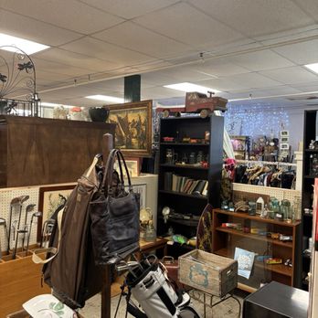 Forest City Merchants - One of many booths. - Antiques Near Me - Middletown, Connecticut Forest City Merchants - One of many booths. - Antiques Near Me - Middletown, Connecticut