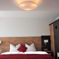 Hotel Landgasthof Zum goldenen Schwanen - Komfortzimmer Simsee
