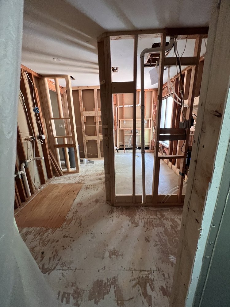 FERGUSON HOME - Updated April 2026 - 12 Photos & 28 Reviews - 2209 B ...