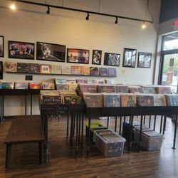 Black Dog Vinyl Cafe