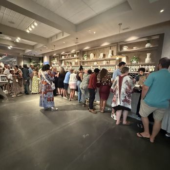 Cooper’s Hawk Winery & Restaurant - Wine tasting - Seafood Near Me - Alpharetta, Georgia