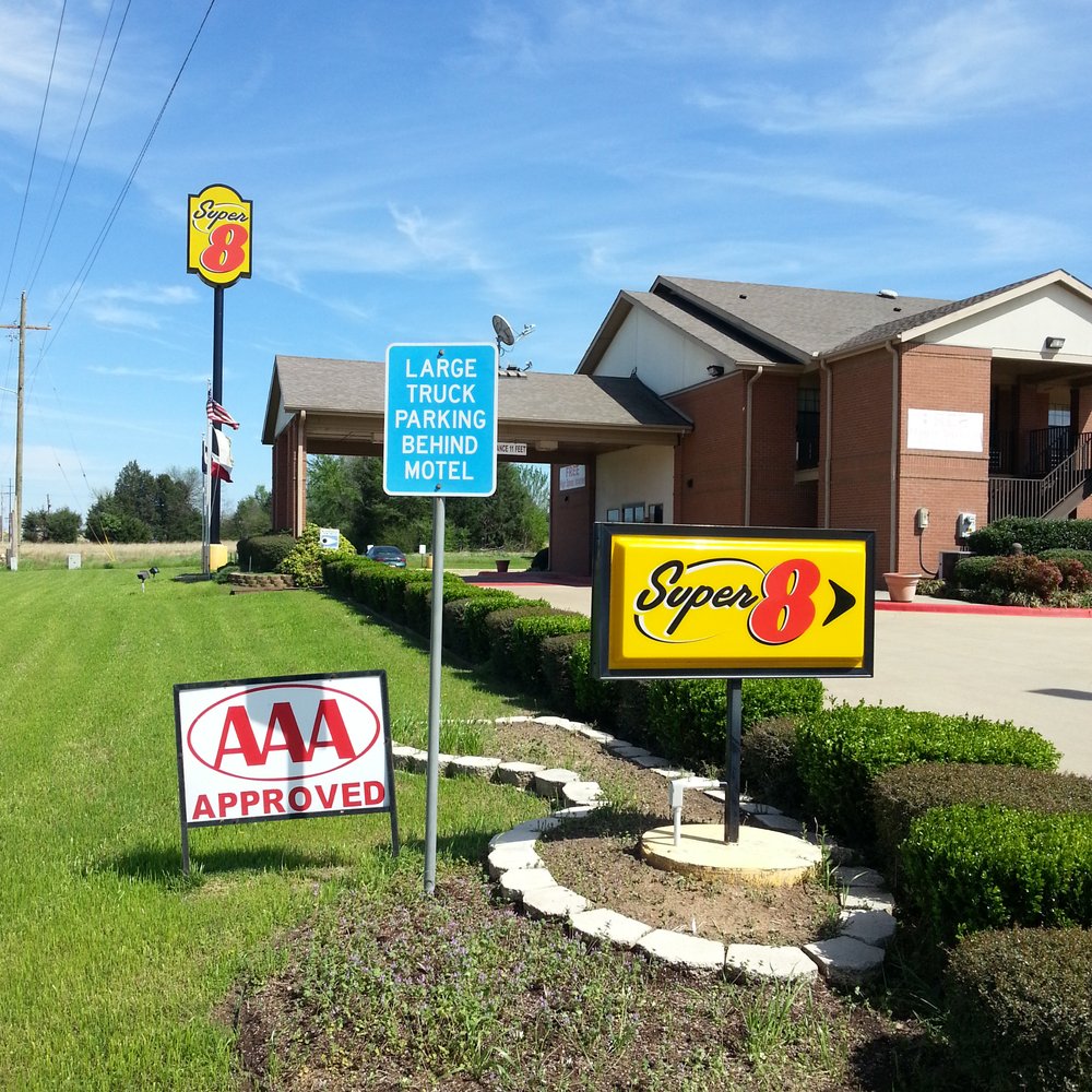 Super 8 by Wyndham Mount Vernon - Hotels Near Me - Mount Vernon, Texas