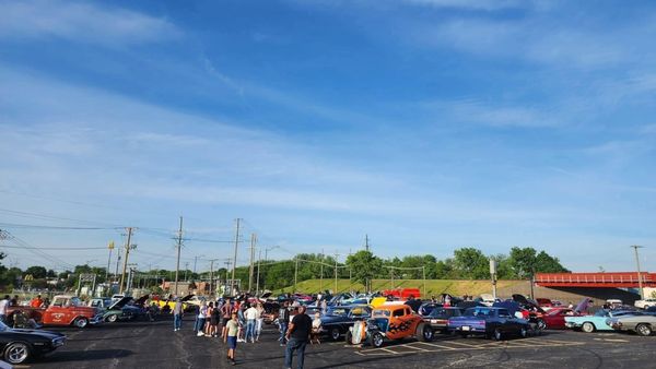 Aces Garage Bar & Grill by null