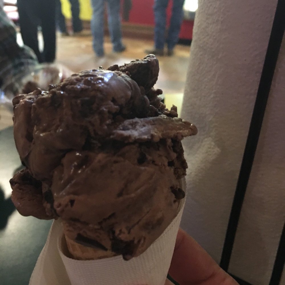 Dairy Palace - Chocolate brownie scoop - Burgers Near Me - Canton, Texas Dairy Palace - Chocolate brownie scoop - Burgers Near Me - Canton, Texas