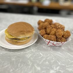ADD Drug Store - Cheese burger and tater tots