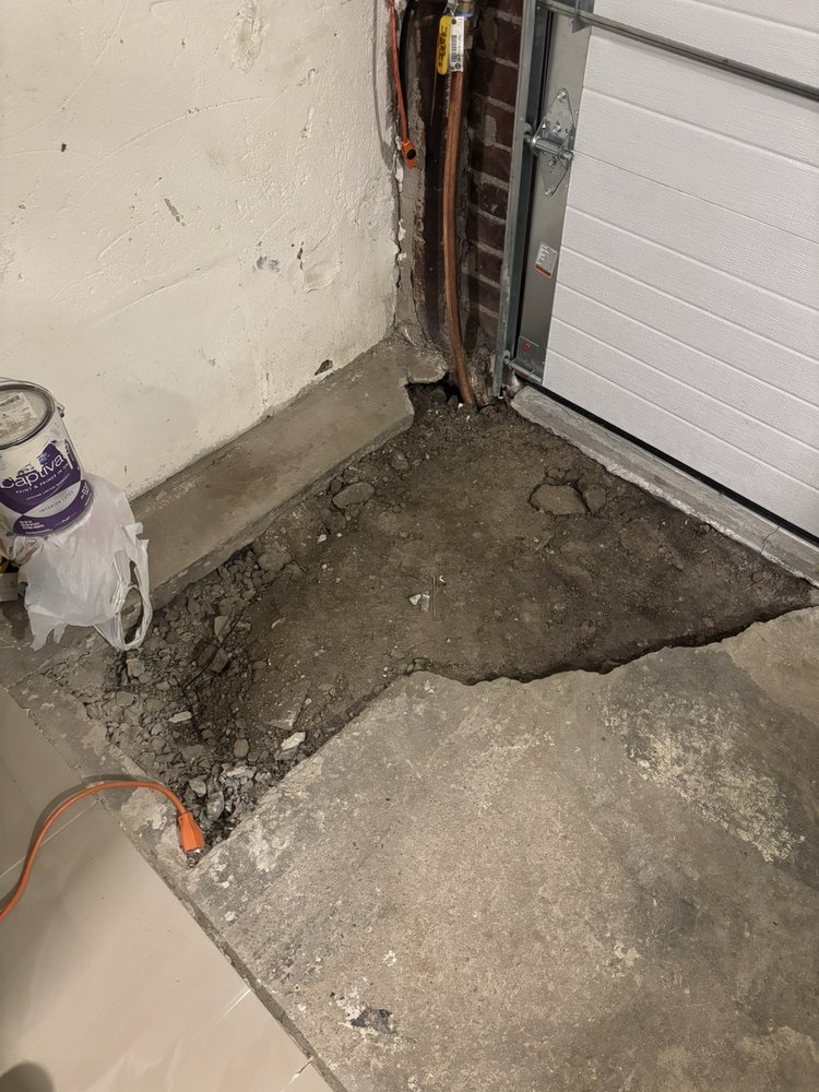 Slide of Harris Water Main & Sewer Contractors