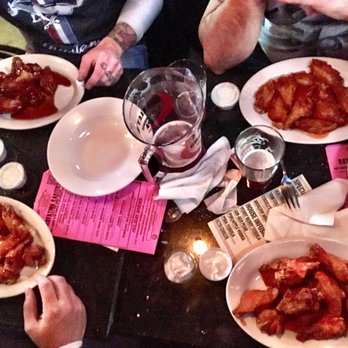 Croxley's Franklin Square - It's a wing fest for the rest of us! - Sports Bars Near Me - Franklin Square, New York Croxley's Franklin Square - It's a wing fest for the rest of us! - Sports Bars Near Me - Franklin Square, New York