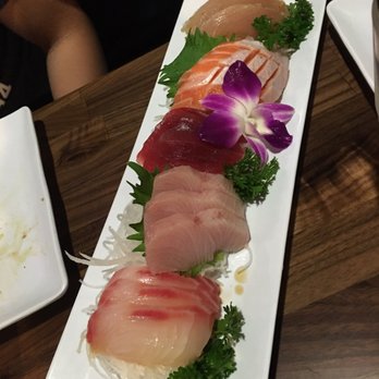 Ichima - Shashimi combo B - Sushi Bars Near Me - Pasadena, California