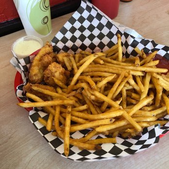 Kiki's Chicken Place - Boneless wings and shoestring fries - Chicken Wings Near Me - Sacramento, California