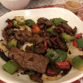 Le's  Restaurant - Vietnamese Near Me - Ames, Iowa