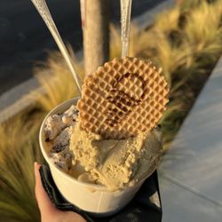 Gelato del Mar - Gelato Del Mar, got the pistachio! It was a cute experience for my husband and I.