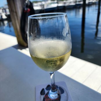 Nauti-Dawg Marina Cafe - Outdoor seats on the water - Seafood Near Me - Lighthouse Point, Florida Nauti-Dawg Marina Cafe - Outdoor seats on the water - Seafood Near Me - Lighthouse Point, Florida