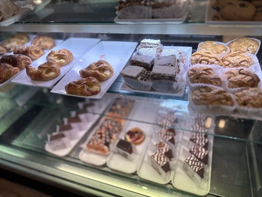 L'Arte Bianco Bakery by null