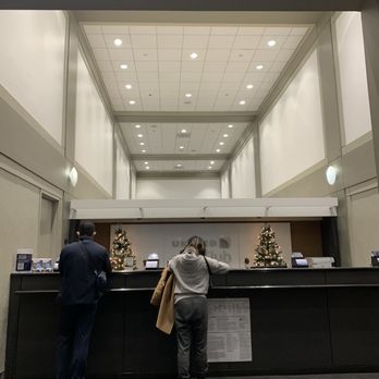United Club - Check in counter - Airport Lounges Near Me - Dulles, Virginia United Club - Check in counter - Airport Lounges Near Me - Dulles, Virginia