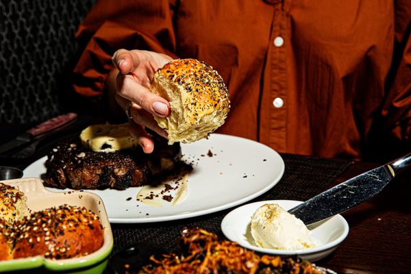 Oak Steakhouse by null