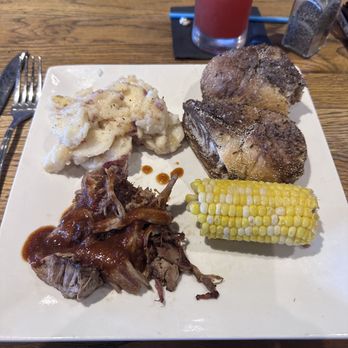 Lock 27 Brewing Restaurant - BBQ Platter - Breweries Near Me - Centerville, Ohio