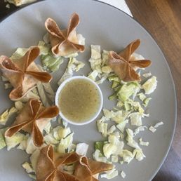 Crab won tons