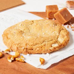All natural toffee, white chocolate chunks, crisp pretzel bits, & sea salt dance on your taste buds in this this salty sweet treat.