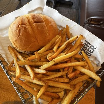 Smashburger - KIDS CHEESEBURGER - Burgers Near Me - Queen Creek, Arizona Smashburger - KIDS CHEESEBURGER - Burgers Near Me - Queen Creek, Arizona