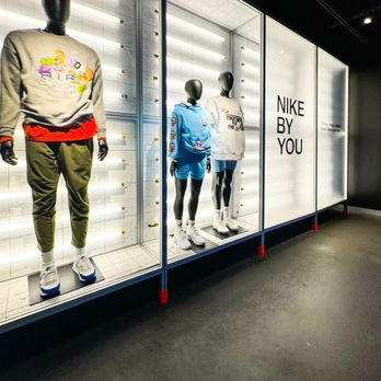 nike stores in manhattan