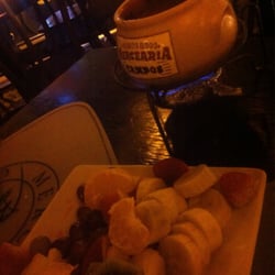 Mercearia Campos - Fondue de chocolate e variação de frutas