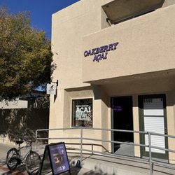 Oakberry Acai Bowls - Isla Vista - Exterior