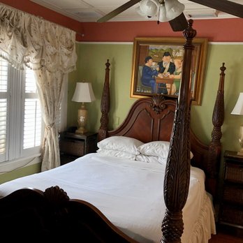 Casablanca Inn On The Bay - Very comfy bed, and pillows! - Hotels Near Me - St. Augustine, Florida Casablanca Inn On The Bay - Very comfy bed, and pillows! - Hotels Near Me - St. Augustine, Florida