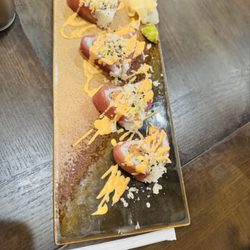 Sushi Yoshi Steak Stone & Seafood House - Sweetheart roll