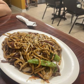 Golden China - Roast Pork  Chow Mein - Chinese Near Me - Spring, Texas