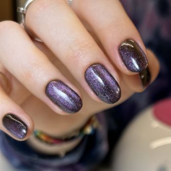 Mira Pronails - unique cat eyes design - Nail Technicians Near Me Mira Pronails - unique cat eyes design - Nail Technicians Near Me