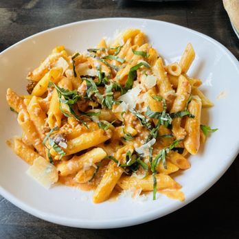Billy Bricks - Naperville - Penne Vodka - Pizza Near Me - Naperville, Illinois