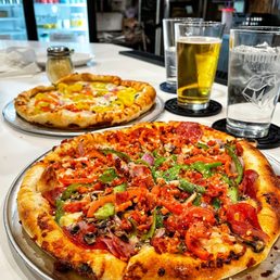 Full Moon Pizza Full Moon Pizza