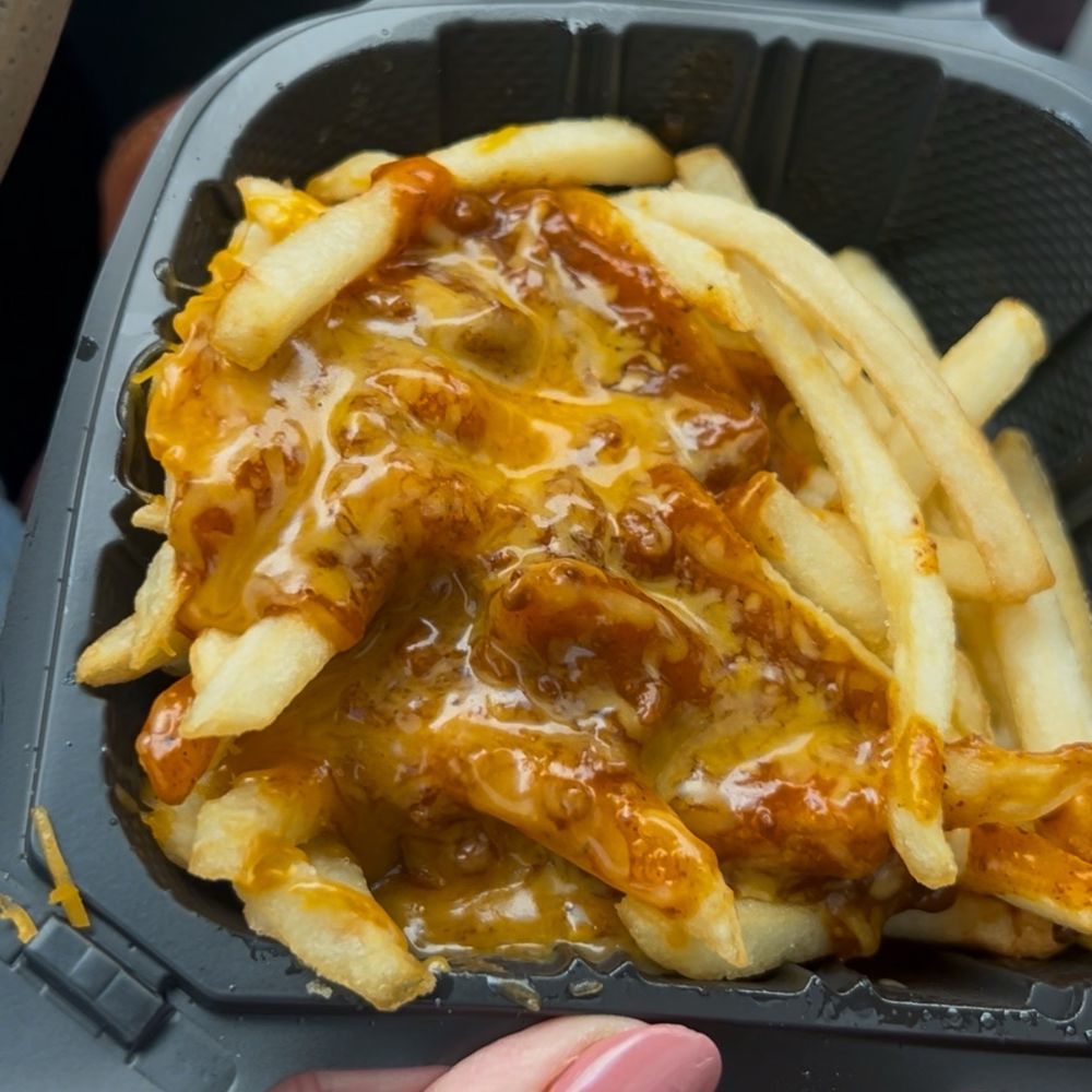 Wienerschnitzel - Chili cheese fries - Fast Food Near Me - Omaha, Nebraska