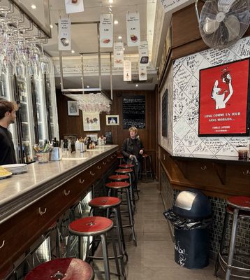 L’Avant Comptoir de la Mer by null