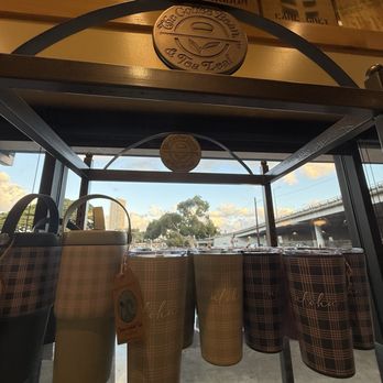 The Coffee Bean & Tea Leaf - Local love - Coffee & Tea Near Me - Honolulu, Hawaii The Coffee Bean & Tea Leaf - Local love - Coffee & Tea Near Me - Honolulu, Hawaii