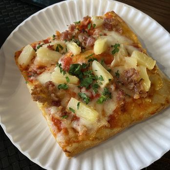 Champion Pizza - Bacon Pineapple Pizza - Pizza Near Me - Astoria, New York Champion Pizza - Bacon Pineapple Pizza - Pizza Near Me - Astoria, New York
